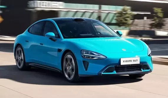 Chiếc xe SU7 của hãng điện thoại Xiaomi khiến chủ xe lo lắng về việc ngập nước ở cốp xe, OTA bị tê liệt do đèn đã thay đổi