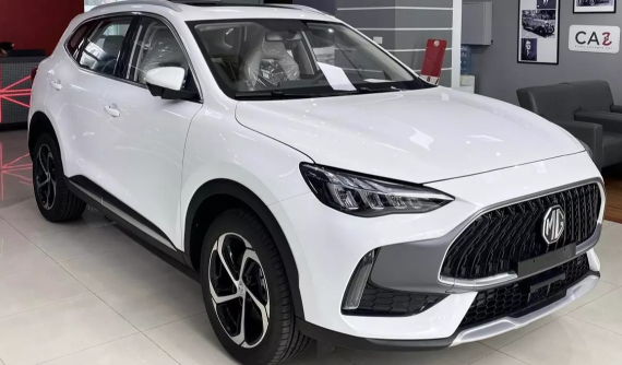 MG HS được đại lý ưu đãi đến 120 triệu đồng, giá rẻ hơn cả Mitsubishi Xforce