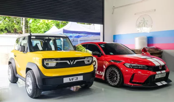 Cặp đôi xe chơi của vợ chồng trẻ: Honda Civic Type R hay VinFast VF3 đều lên mâm độ