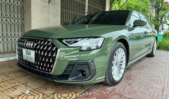 Đại gia Đồng Tháp mới sử dụng Audi A8L hơn 1 tháng đã bán lại, chịu lỗ hơn 1 tỷ đồng, Minh "Nhựa" cũng từng làm y vậy