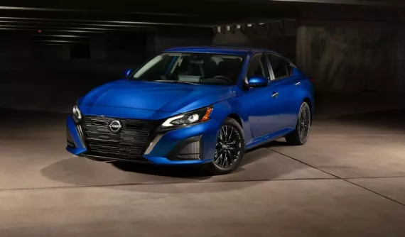 Nissan Altima 2025 ra mắt, loại bỏ Turbo nhưng có phiên bản đặc biệt này