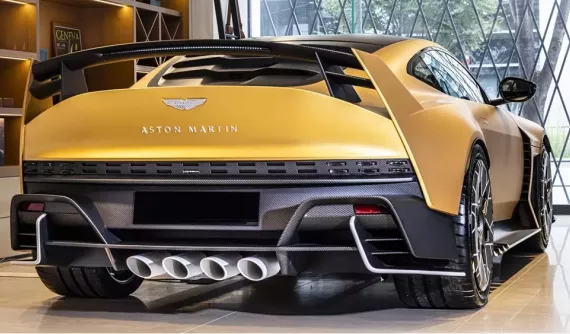 Aston Martin Valiant đầu tiên ra mắt ở châu Á, vẫn là đẳng cấp của các đại gia xứ sở hoa anh đào