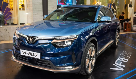 VinFast ưu đãi thêm 50% lệ phí trước bạ cho 4 mẫu ô tô điện với giá trị lên đến gần 140 triệu đồng