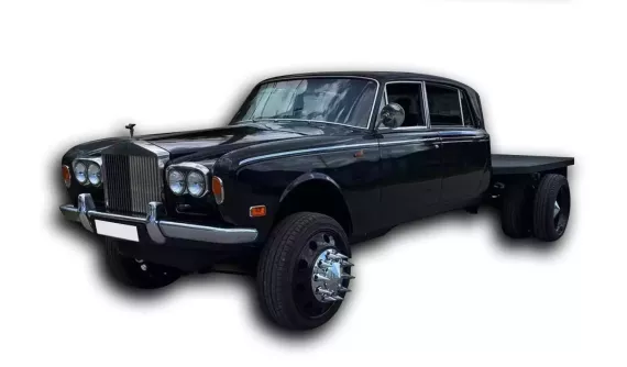 Gumball 3000: Cận cảnh Rolls-Royce Silver Shadow độ phong cách xe bán tải siêu độc lạ mới cập bến Việt Nam