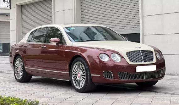 Xe siêu sang đình đám một thời Bentley Continental Flying Spur được chào bán ngang Toyota Camry