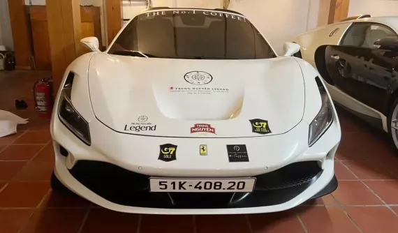 F8 Spider cũng góp mặt trong đoàn xe Ferrari trưng bày tại Gumball 3000