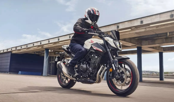 Honda ra mắt 2 mẫu mô tô 500 phân khối mới ở Việt Nam, giá từ 185 triệu đồng