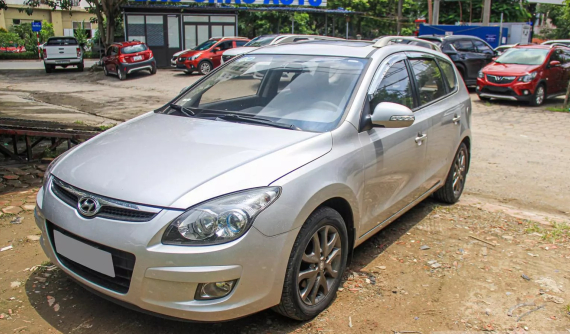 Hyundai i30 CW 2010: Giá rẻ giật mình, rộng rãi và tiện dụng