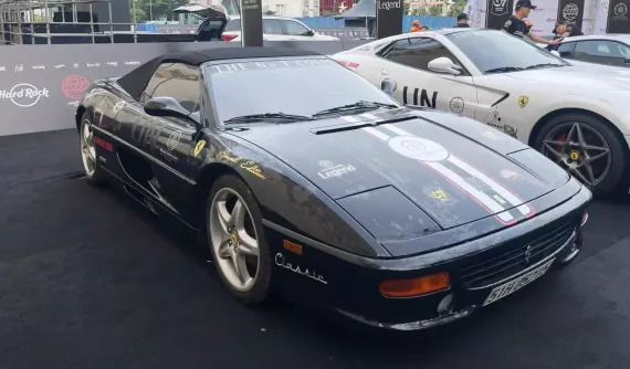 “Ly cà phê đen” Ferrari F355 Spider có 1 không 2 của "vua cà phê" Việt Nam