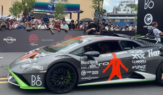 Cận cảnh Lamborghini Huracan STO do IshowSpeed cầm lái tại Gumball 3000 2024: Màu sơn đẹp mắt, có hình ảnh CR7