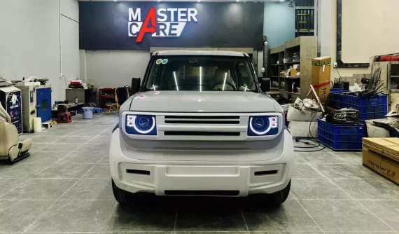 Mới vào cặp ghế 280 triệu đồng cho VinFast VF3, chủ xe tiếp tục lên dự án khủng độ body kit "tiểu Defender"