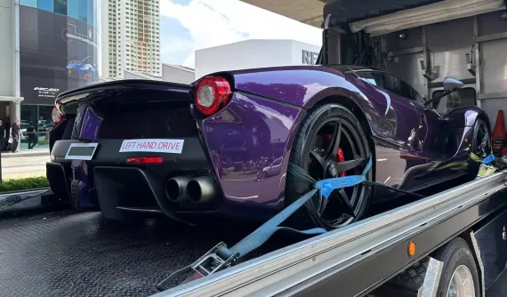 Siêu phẩm Ferrari LaFerrari mang màu cực hiếm của Hoàng tử TMJ bất ngờ lộ diện sau nhiều năm ở ẩn