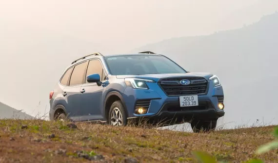 Subaru Forester được tăng ưu đãi lên đến 230 triệu đồng, bản tiêu chuẩn chỉ còn 869 triệu