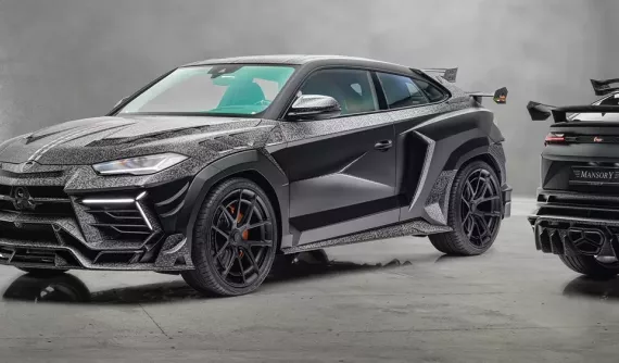 Mansory 1 lần nữa cho thấy, tiền có thể không mua được tất cả nhưng Lamborghini Urus "2 cửa" thì đơn giản
