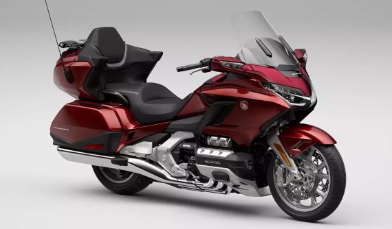 Honda Gold Wing 2024 ra mắt phiên bản màu mới tại Việt Nam, giá tương đương Hyundai Santa Fe