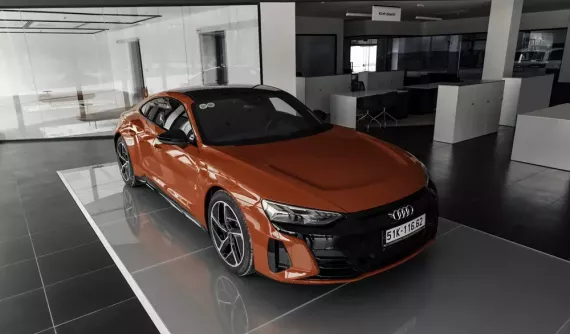 Audi Việt Nam triệu hồi để kiểm tra pin cao áp trên e-tron GT và RS e-tron GT