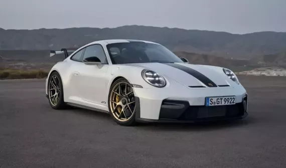 Porsche 911 GT3 2025 chính thức ra mắt: Giữ nguyên hộp số sàn, có thêm tùy chọn ghế phía sau như 911 Turbo S