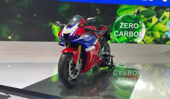 Chi tiết siêu mô tô Honda CBR1000RR-R Fireblade 2025 mới ra mắt tại Việt Nam, giá đắt hơn cả Honda CR-V
