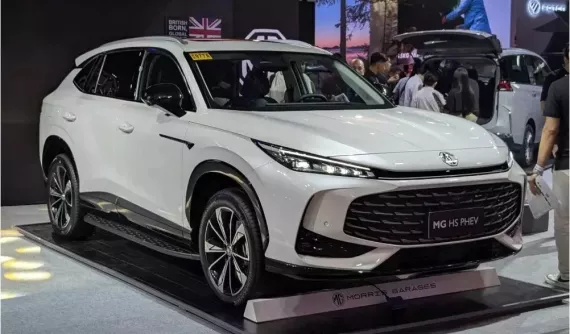 MG HS 2025 bất ngờ trình làng tại Đông Nam Á, có thể chạy hơn 120 km mà không tốn 1 giọt xăng