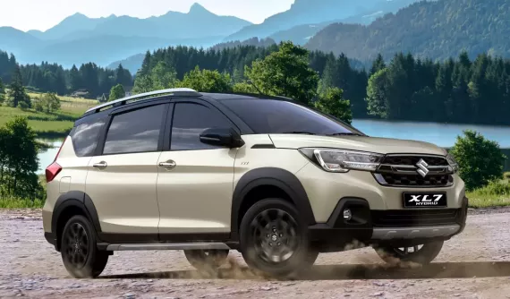 Suzuki XL7 được ưu đãi giá 35 triệu đồng trong tháng 11/2024