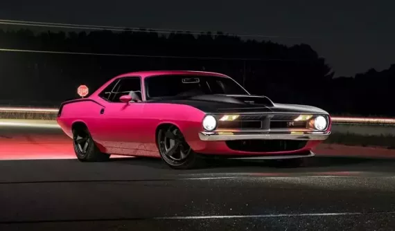 Plymouth Restomod 1970 với màu sơn nữ tính nhưng lại có nội công đến 807 mã lực