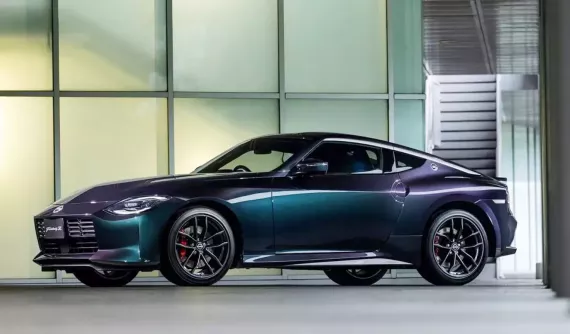Nissan Z 2025 trình làng, có thêm màu Midnight Purple, mua xe theo kiểu xổ số