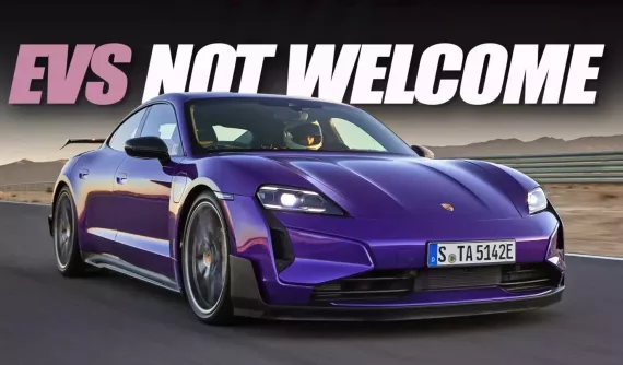 Xe điện bị cấm ở đường đua tại Úc vì lo ngại về an toàn