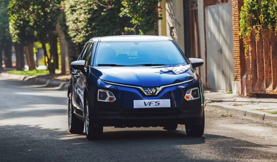 10 mẫu xe bán chạy nhất Việt Nam trong tháng 10/2024: VinFast VF3 và VF5 đạt đỉnh