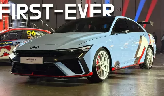 Chi tiết Hyundai Elantra N TCR Edition mới ra mắt: Động cơ không khác gì 2 xe ở Việt Nam, nhưng thay đổi mạnh ở thiết kế