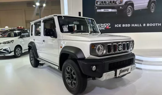 Suzuki Jimny 5 cửa có thêm phiên bản mới với đúng 100 chiếc bán ra