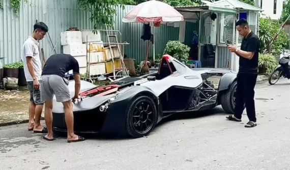 Không chỉ gây choáng khi ra biển số 15A cho Koenigsegg CCX, doanh nhân Hải Phòng còn tậu xe đua BAC Mono siêu độc