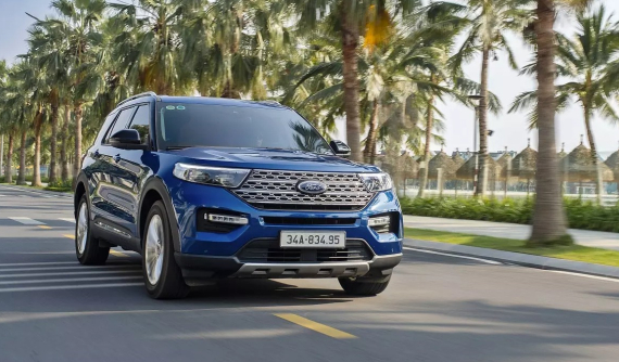 Xe Ford được khuyến mãi đến 100 triệu đồng trong tháng 12/2024