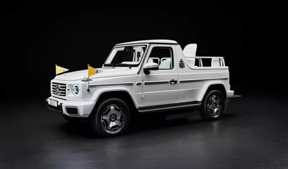 Chi tiết Mercedes-AMG G-Class không tốn 1 giọt xăng nào của Đức Giáo Hoàng Francis mới được tặng