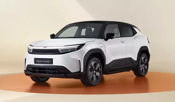 Ra mắt Toyota Urban Cruiser EV 2025 - SUV thuần điện "cùng mâm" với VinFast VF6