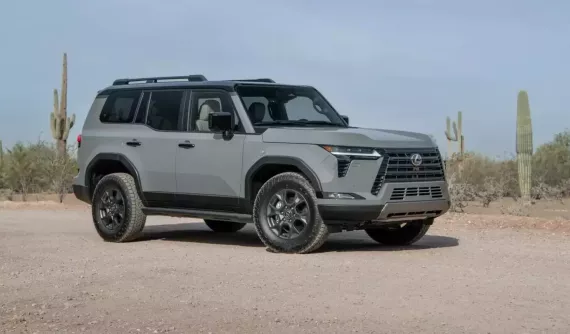 Lexus GX đang "làm mưa làm gió" ở Việt Nam đã có phiên bản 2025 tại nước ngoài, giá tăng đáng kể