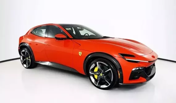 Ferrari Purosangue được đại lý rao bán 700.000 đô la, cao hơn 300.000 đô la so với giá bán lẻ
