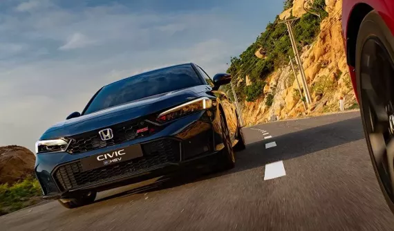 Doanh số sedan hạng C tháng 11/2024: Honda Civic tăng trưởng mạnh nhất phân khúc