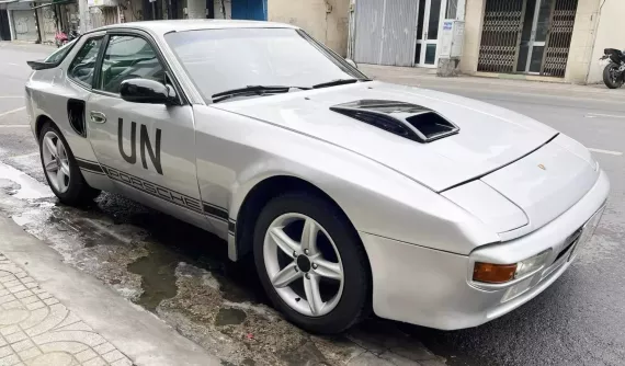 Hàng hiếm Porsche 944 của "vua cà phê" Việt Nam lần đầu xuống phố sau gần 1 năm ông mua về