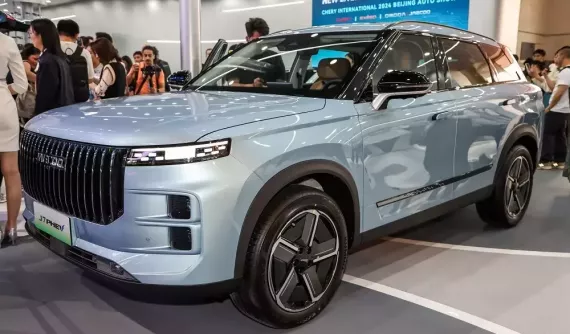 SUV cỡ nhỏ Jaecoo J7 PHEV được chốt lịch ra mắt Việt Nam, chạy gần 90 km không tốn 1 giọt xăng