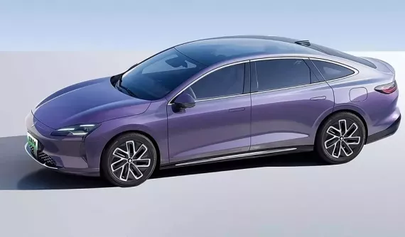 Baojun Xiangjing dài hơn 5 m được tiết lộ tại Trung Quốc, có cả bản EV và PHEV