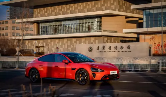 Xiaomi SU7 "bán chạy như tôm tươi", hoàn thành mục tiêu cả năm