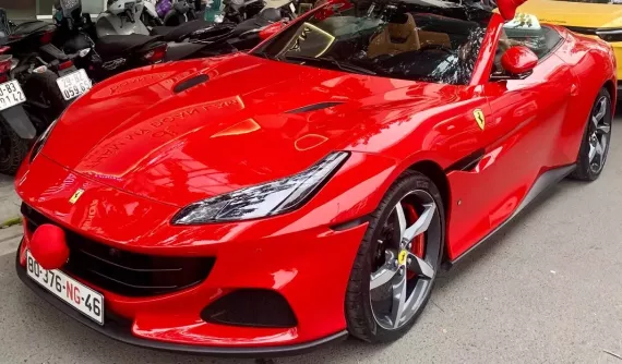 Ferrari Portofino M thứ 2 được nhập về Việt Nam tung tăng trên đường phố Hà Nội với diện mạo mới