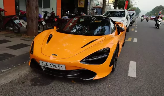 Doanh nhân Vũng Tàu tái xuất cùng siêu xe mui trần McLaren 720S Spider, garage xe còn nhiều bom tấn