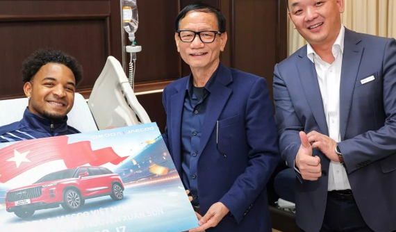 Tiền đạo Nguyễn Xuân Son được tặng xe Jaecoo J7 PHEV còn chưa bán tại Việt Nam