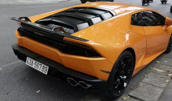 Siêu xe Lamborghini Huracan LP610-4 biển 43A-567.89 xuất hiện ở Hà Nội