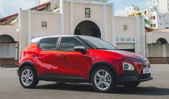 10 mẫu ô tô bán chạy nhất Việt Nam năm 2024: Bộ đôi xe VinFast vươn lên dẫn đầu