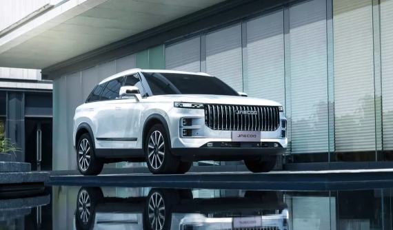 Bộ đôi SUV cỡ nhỏ Jaecoo J7 và J7 PHEV chính thức được mở bán tại Việt Nam, giá từ 729 triệu đồng