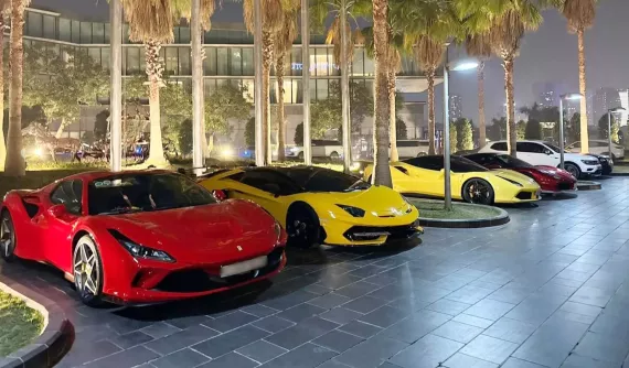 Dàn siêu xe đình đám của giới nhà giàu Hà Nội bất ngờ tụ họp, Ferrari 812 Superfast lâu lắm mới tái xuất