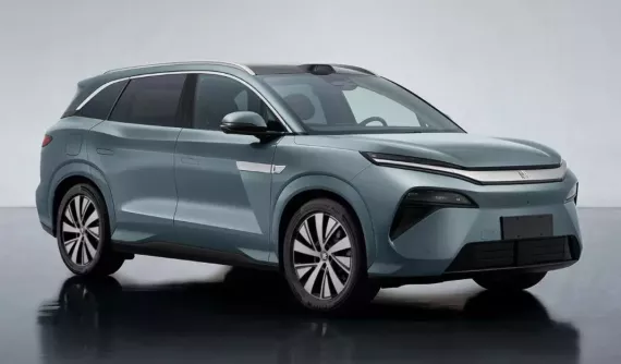 BYD Han L & Tang L chính thức ra mắt với sức mạnh tận 1.085 mã lực