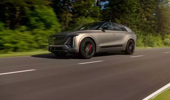 Đánh giá nhanh Cadillac Lyriq-V 2026: Chiếc Cadillac nhanh nhất từ ​​trước đến nay